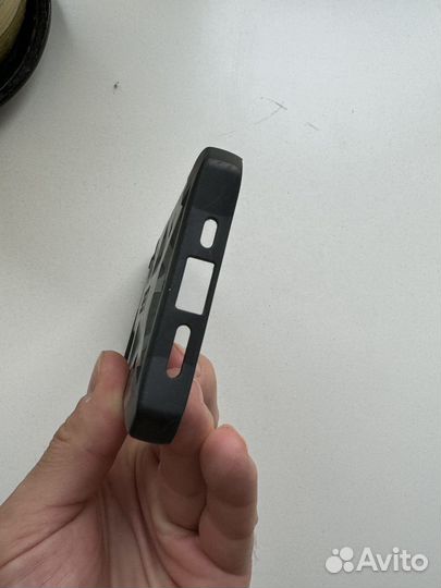 Чехол UAG pathfinder для iPhone 12 или 12pro