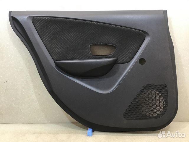 Обшивка двери задней левой Nissan Almera (G15) 201