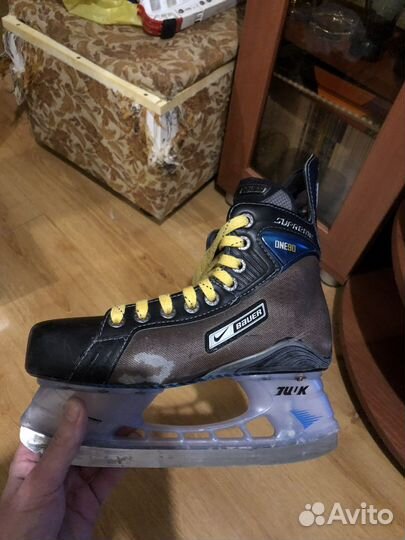 Хоккейные коньки Bauer one 90