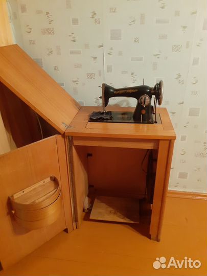Швейная машинка подольская ножная
