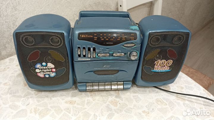 Кассетный магнитофон