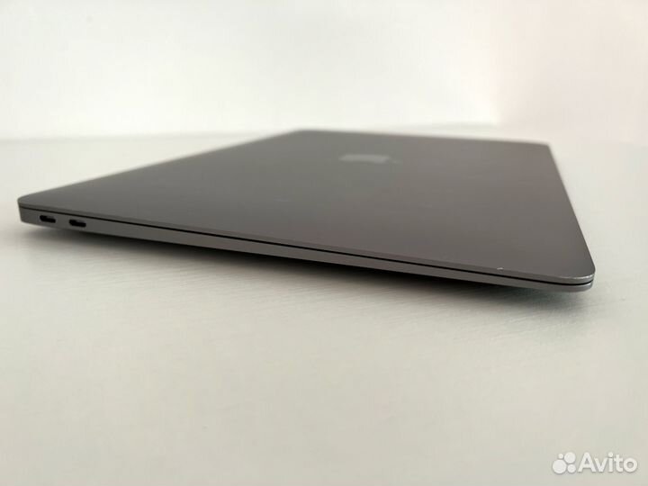 Ноутбук Apple MacBook Air 13 2020 i5 256
