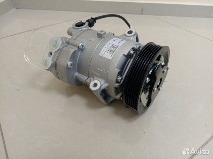 Компрессор кондиционера Opel Astra J 2010