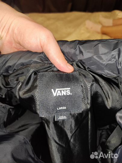 Лёгкий пуховик vans
