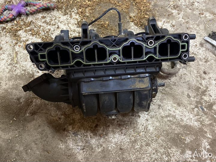 Впускной коллектор Chevrolet Aveo T250 1.4