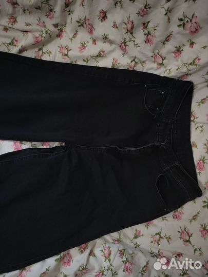 Джинсы чёрные