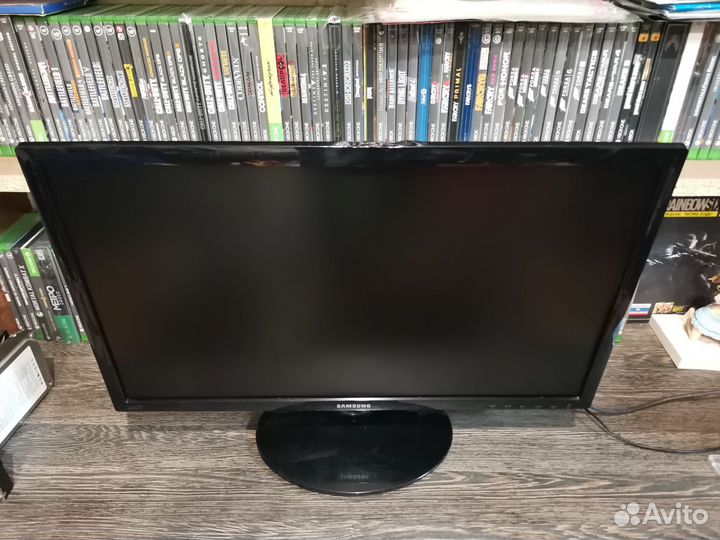 Samsung S24D332H, 1920x1080, 75 Гц, TN