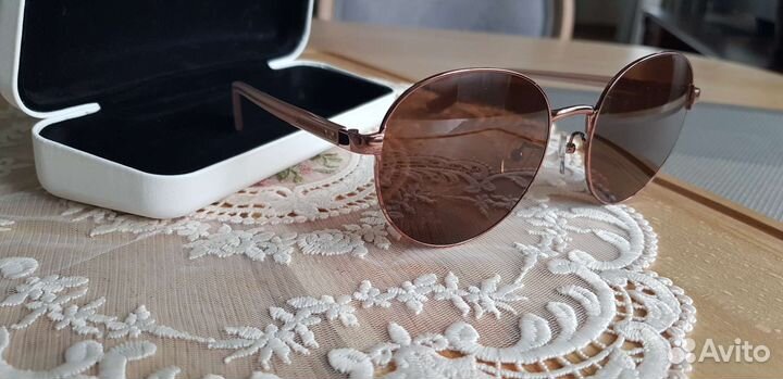 Солнцезащитные очки calvin klein