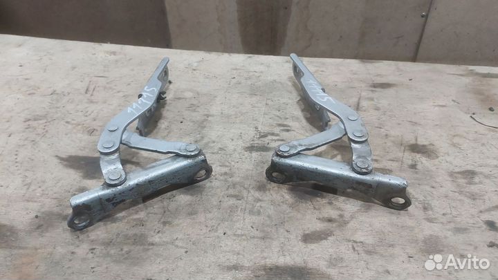 Петля капота левая-правая Sonata EF 4