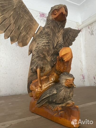 Статуя орел СССР