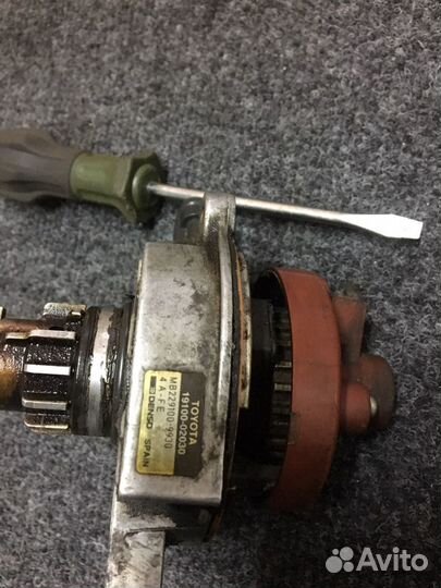 Трамблер тойота Карина е