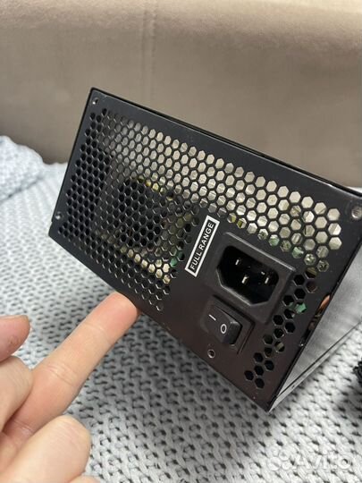 Блок питания Hiper m550