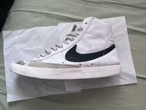 Nike blazer