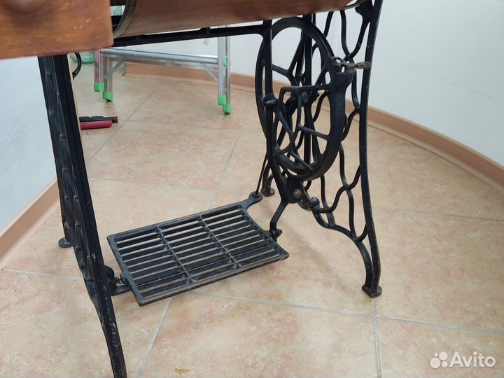 Швейная машина Подольск