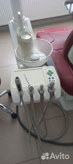 Стоматологическое кресло