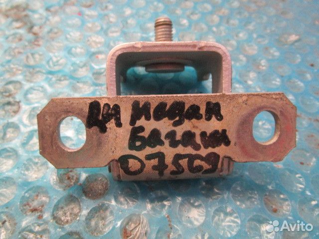 Петля двери багажника правая Renault Megane II 200