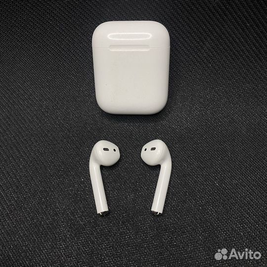 Беспроводные наушники apple airpods