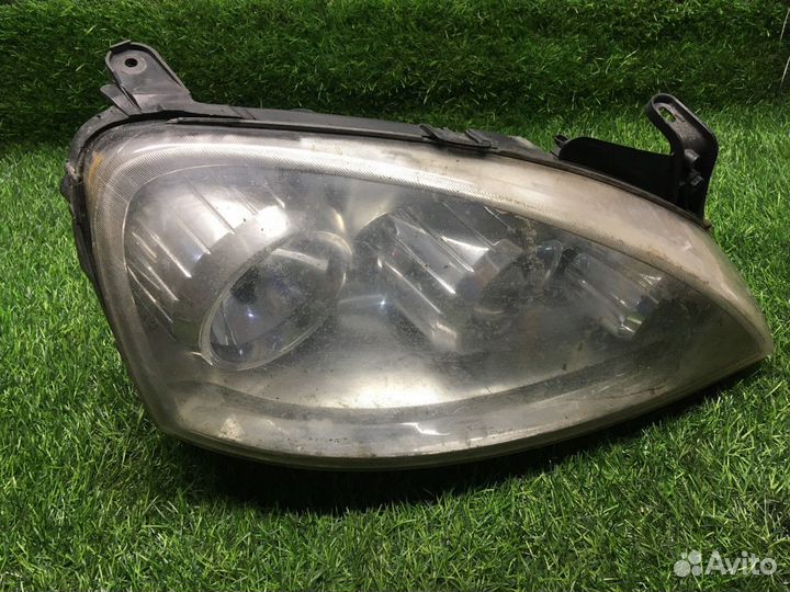 Фара галоген передняя левая Opel Corsa C 2001-2006