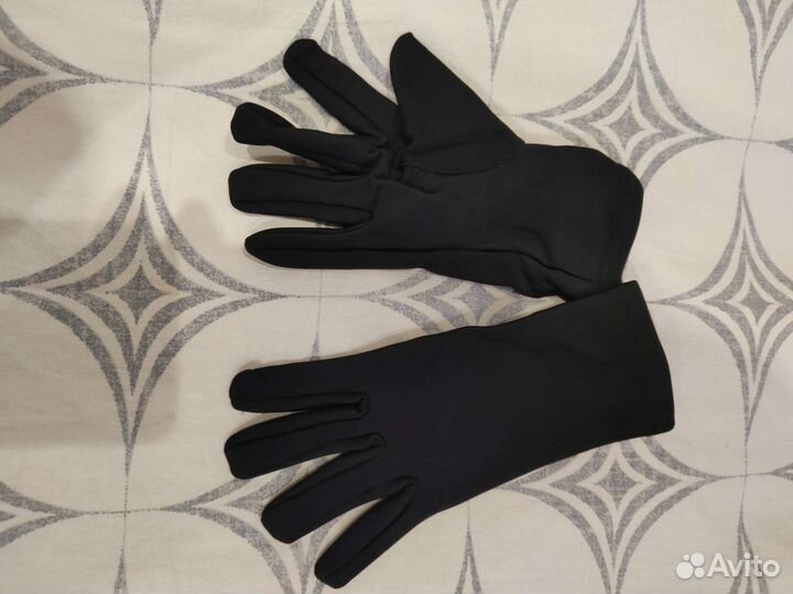 Перчатки черные для выставления по фиг.катанию