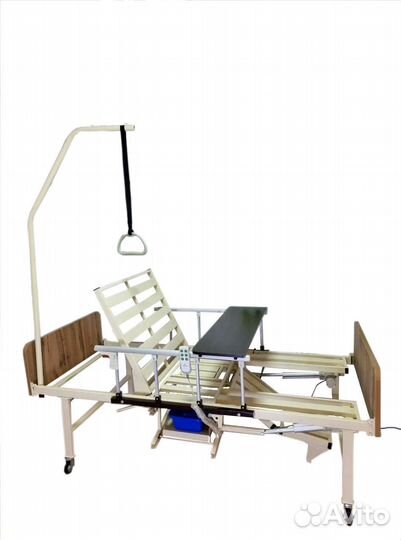 Медицинская кровать функциональная