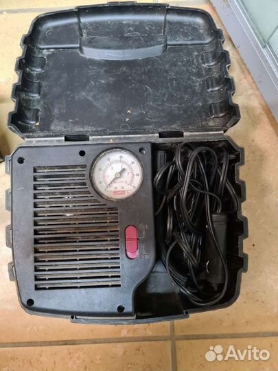 Компрессор автомобильный