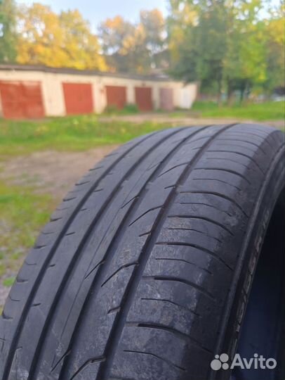 Continental ContiPremiumContact 2 215/55 R18