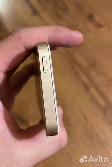 iPhone SE