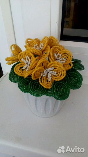 Цветы из бисера