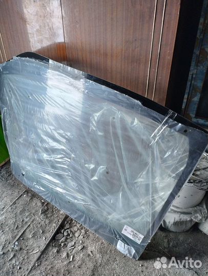 Лобовое стекло