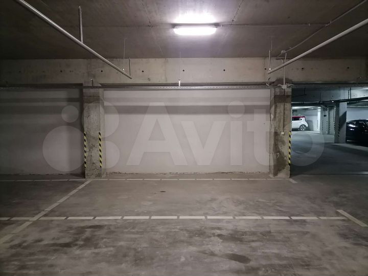 Машиноместо, 14 м²