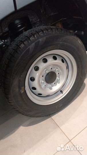 Колеса в сборе Нива r15 205/70 Viatti новые