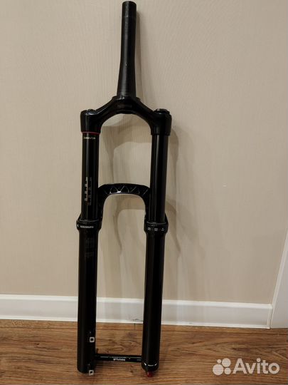 Вилка rock shox 29 yari