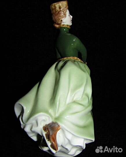 Грейс.Фигуристка.Royal Doulton.Фарфор