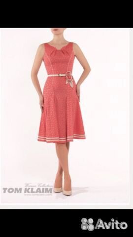 Фирменное новое платье,очень стройнит