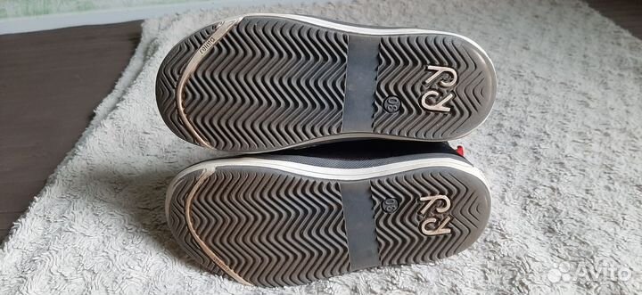 Ботиночки демисезонные рейма 30 р