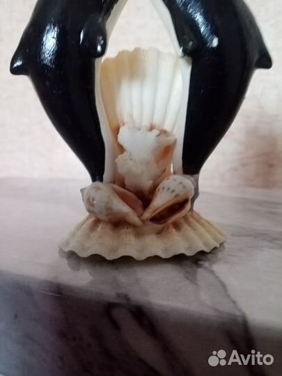 Дельфины статуэтка