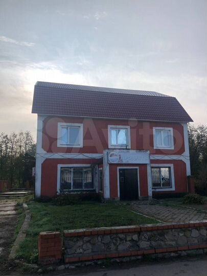 Коттедж 367 м² на участке 8 сот.