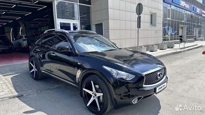 Infiniti QX70 3.7 AT, 2014, 150 000 км