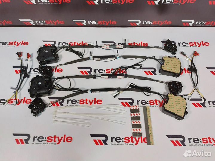 Доводчики дверей Toyota Camry 50/55 Комплект B2286