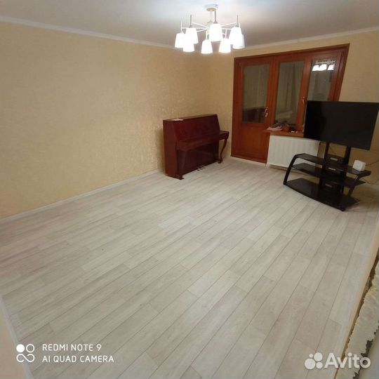 Укладка Линолеума, Ламината, напольных покрытий