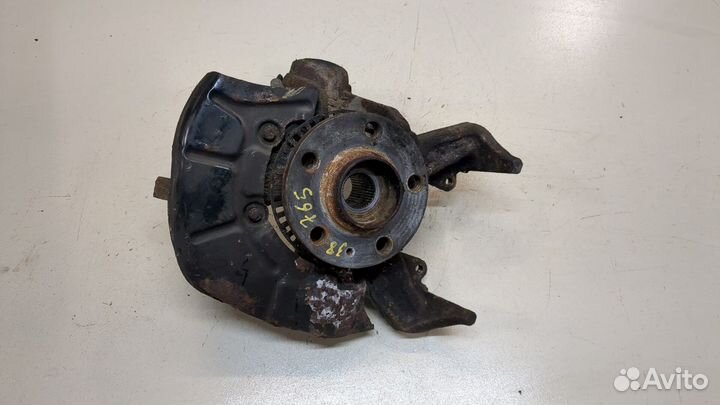 Ступица (кулак, цапфа) Volkswagen Bora, 1999