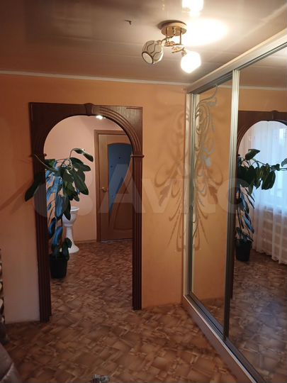 Дом 93,3 м² на участке 10,8 га