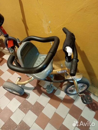 Детский трехколесный велосипед