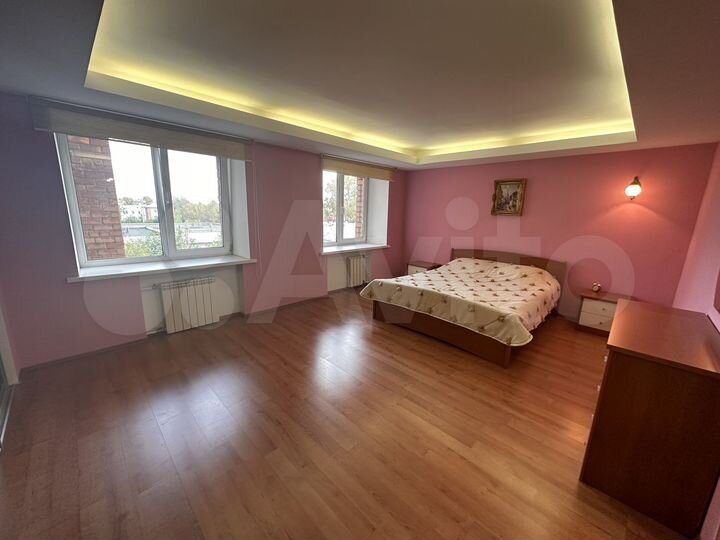3-к. квартира, 98 м², 6/9 эт.