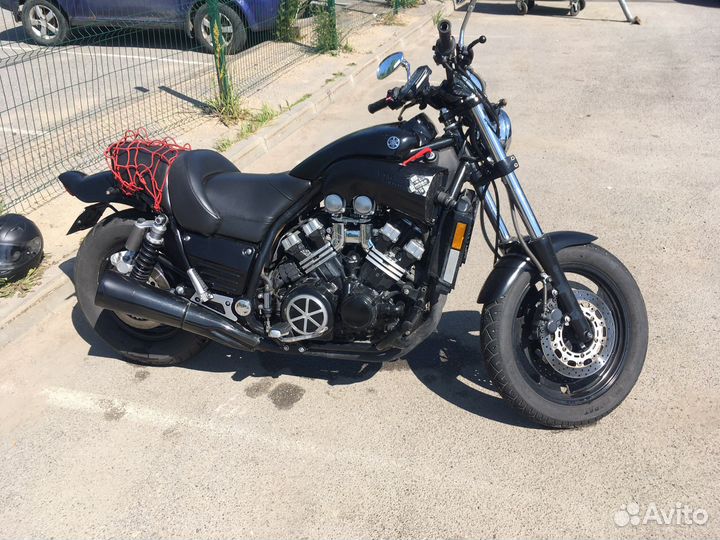 Yamaha V-MAX 1200