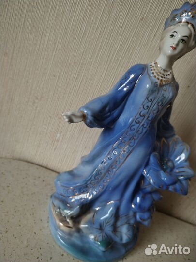 Хозяйка медной горы гжель