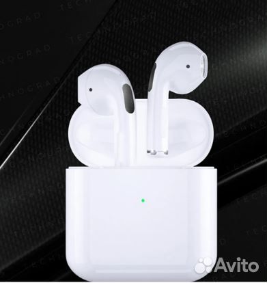 Наушники в кейсе pro 4