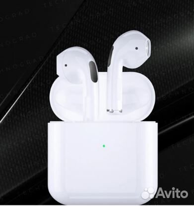 Наушники в кейсе pro 4