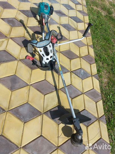 Бензотример макита