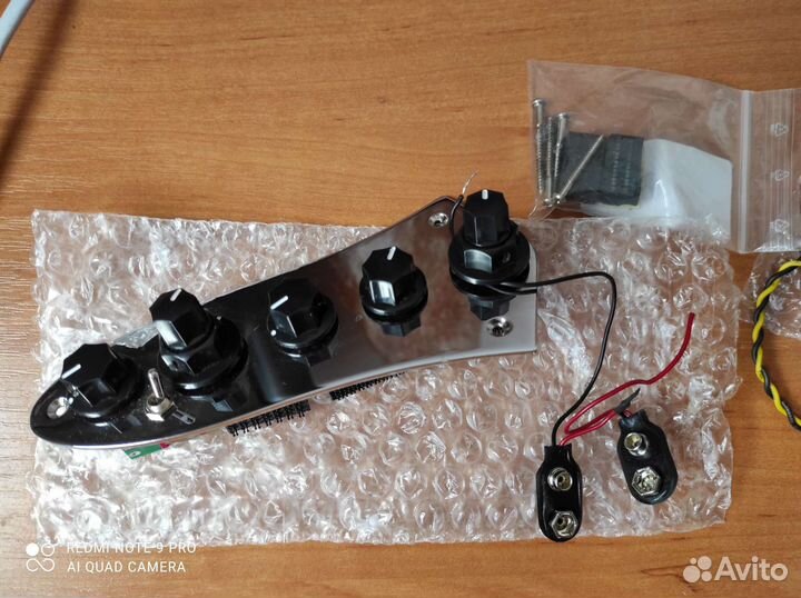 Темброблок с датчиками для 5 струнного джаз баса